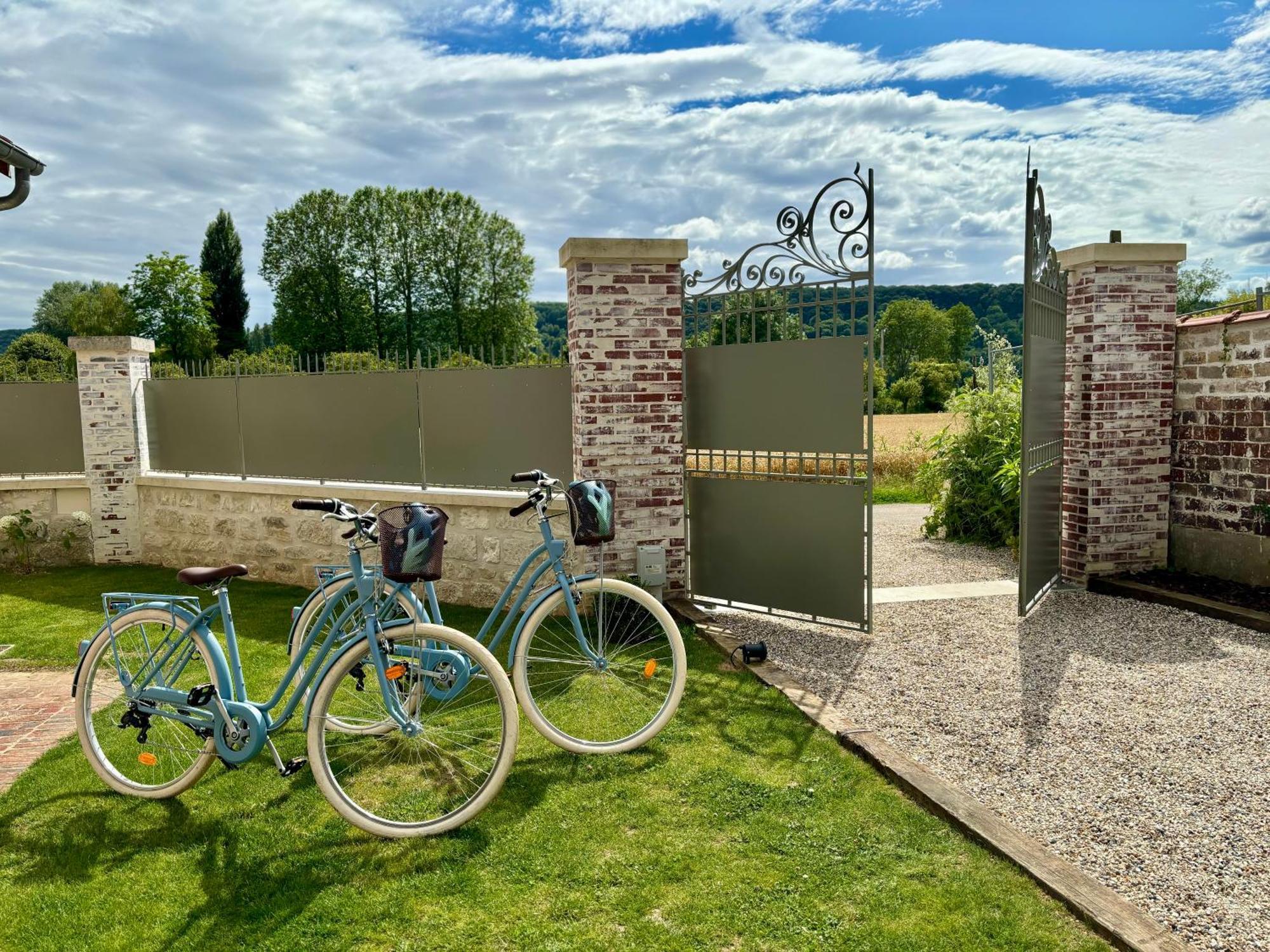 La Petite Maison De Giverny - Gite De Charme 5 Etoiles Au Coeur Du Village - 3 Chambres Экстерьер фото